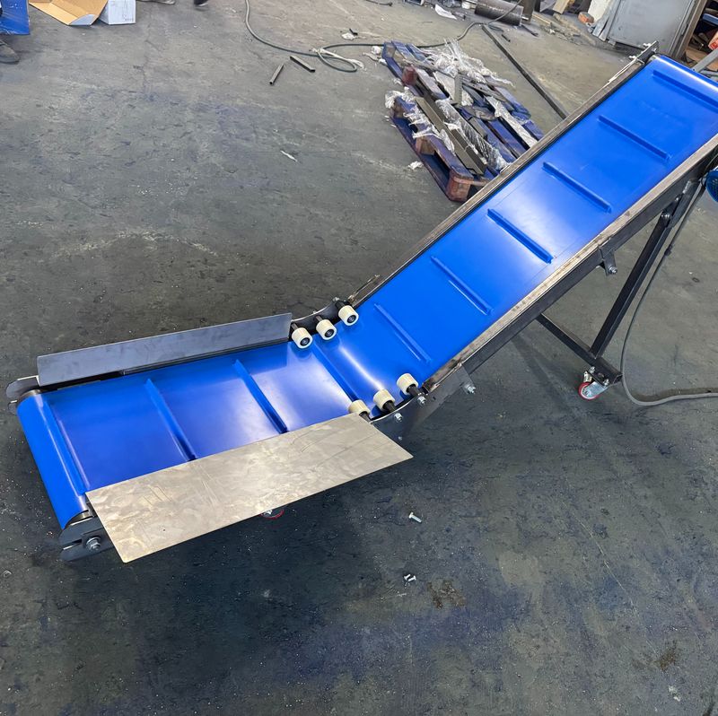 Конвейер для отвода деталей из ТПА